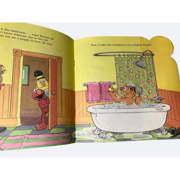 Sesame Street books The Police Station and 123 Sesame Street - Picture 11 of 14
